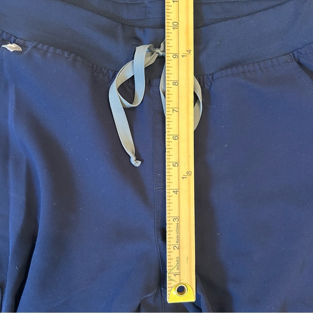 Figs Technical Collection TWO PAIR Navy Blue Scrub Jogger Pants Size Medium - Picture 7 of 7